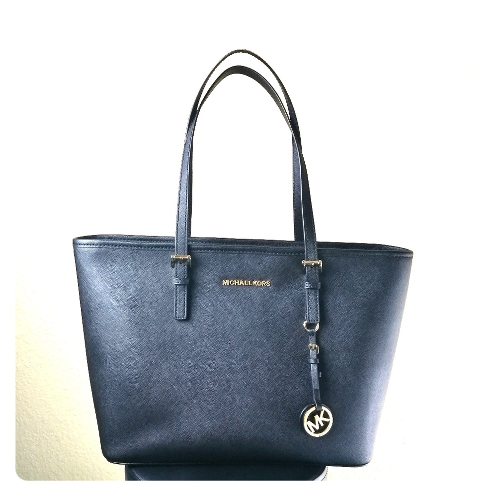 Brand New Michael Kors Jet Set Travel Top Zip Tote